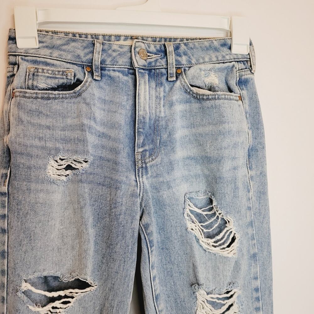 Pac Sun womens distressed Eco light wash high rise mom jean size 24 - Picture 5 of 7